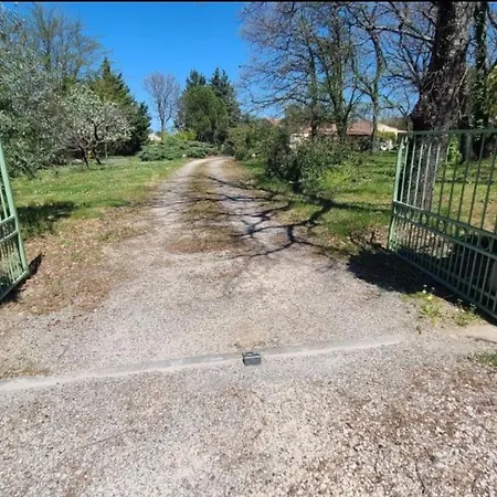 A Paisible Entre Ardeche Et Ceze Ferienhaus *